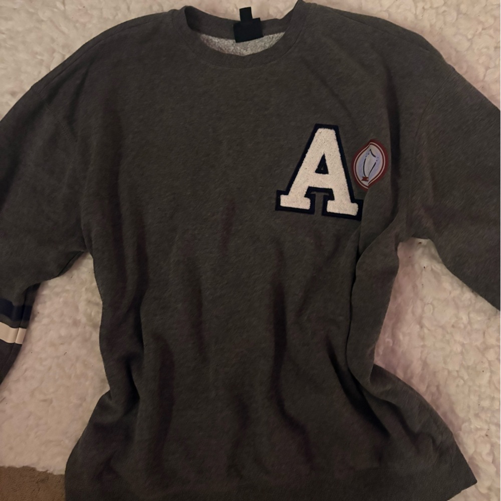 Kohl's Charcoal Sweater with Letter Patch